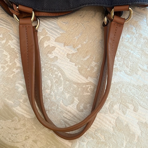 Michael Kors Navy/Brown Canvas Marina Drawstring EUC Ask questions - Picture 10 of 14